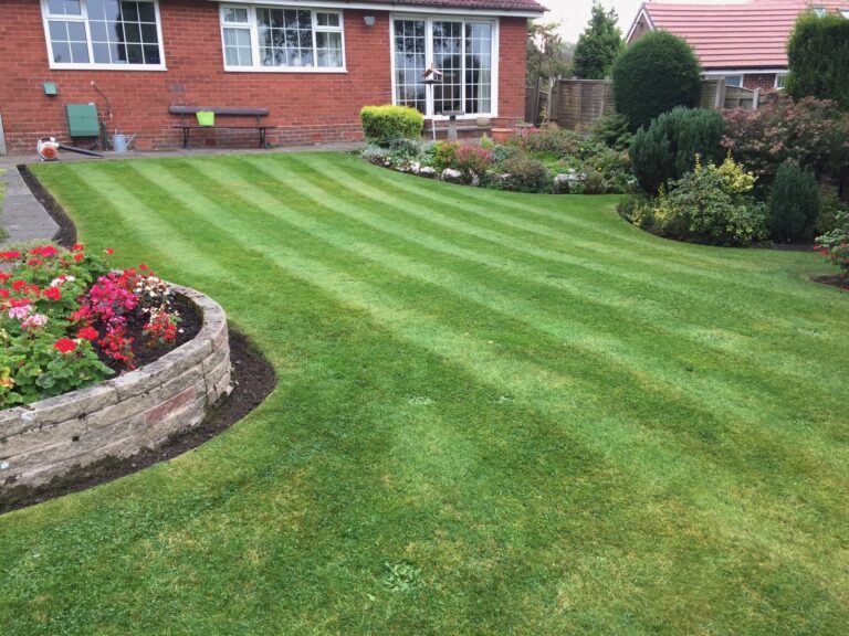 Ashton Under Lyne Garden Maintenance