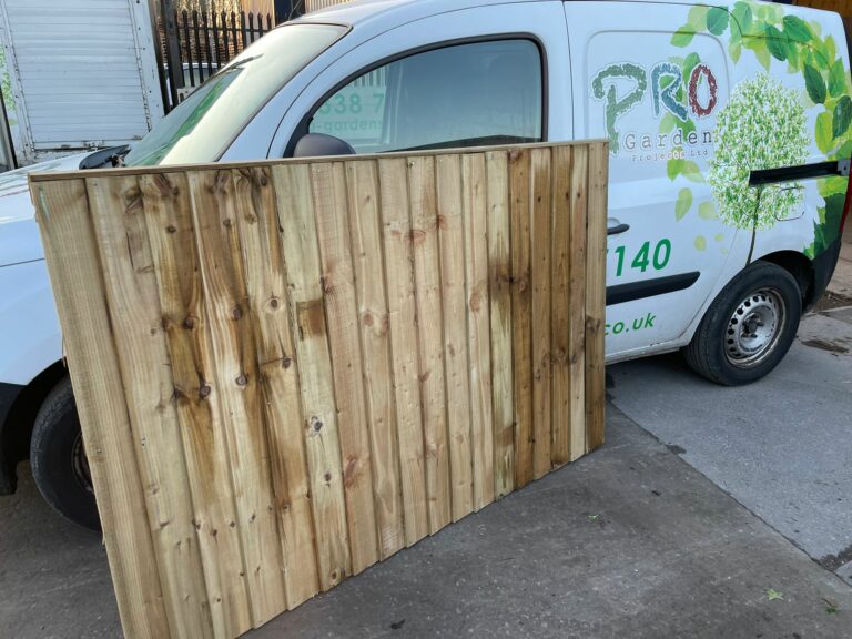 5ft Fencing Panel Board vs van 2 | Pro Gardens