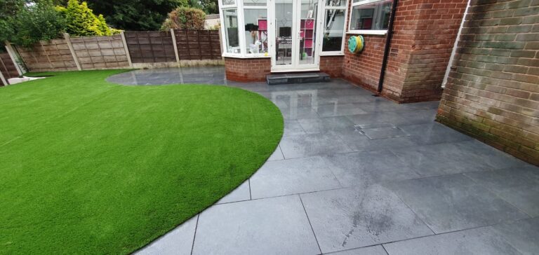 Curved Lawn | Pro Gardens