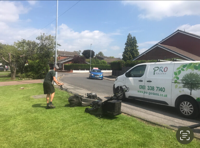 Ashton Under Lyne Garden Maintenance